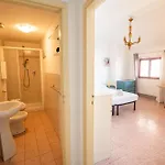 Rustic Flat By Ponte Vecchio