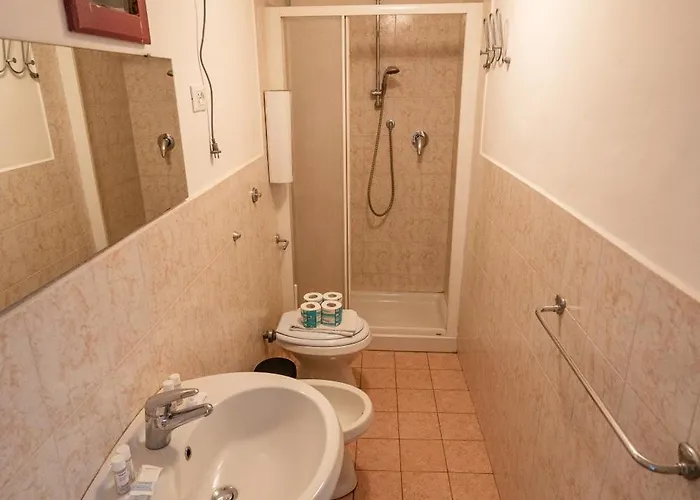 Rustic Flat By Ponte Vecchio アパート