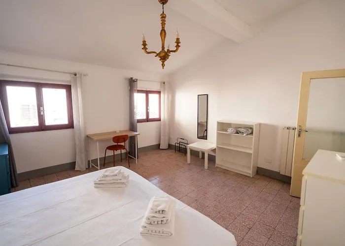 Rustic Flat By Ponte Vecchio *