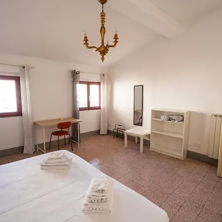 Rustic Flat By Ponte Vecchio *